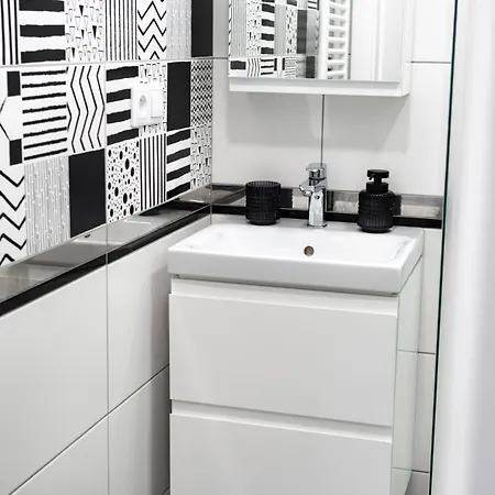 Design Close To Centre Apartment