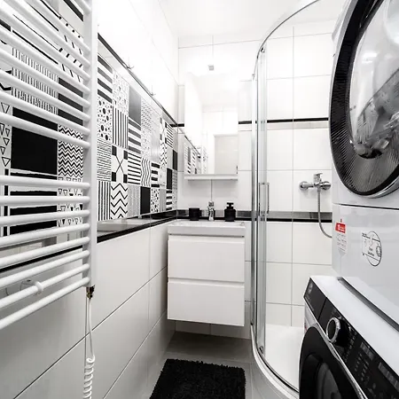 Design Close To Centre *