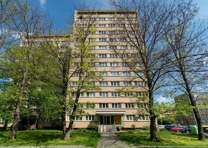 Design Close To Centre *